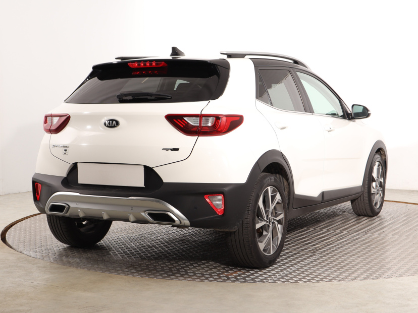 Kia Stonic, 2021