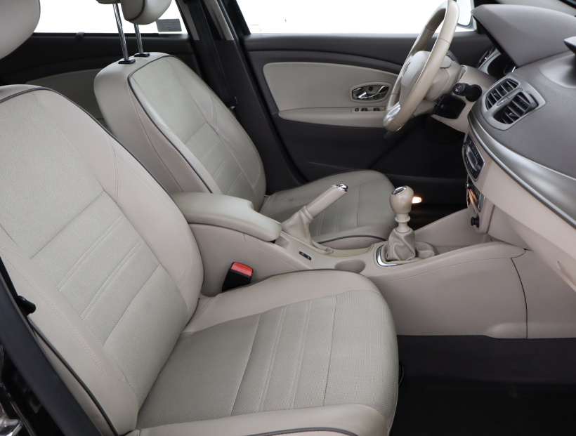 Renault Fluence, 2013