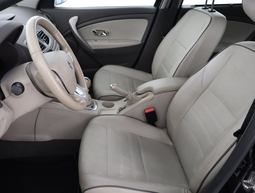 Renault Fluence, 2013