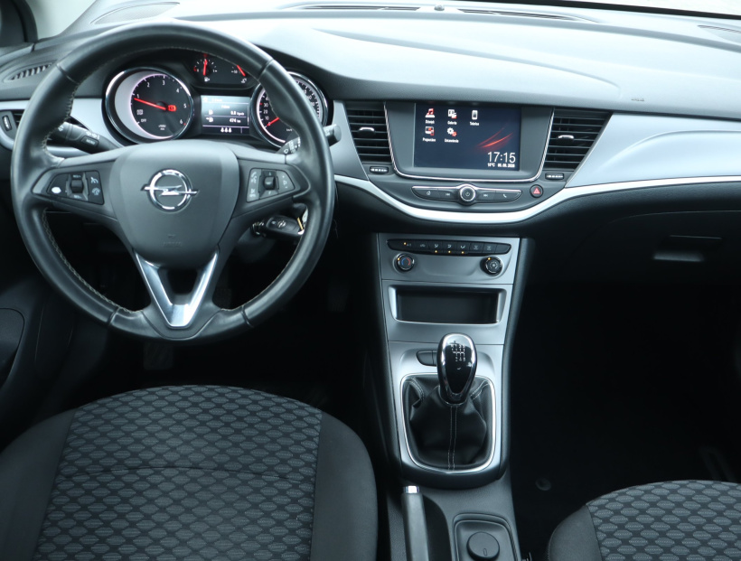 Opel Astra, 2018