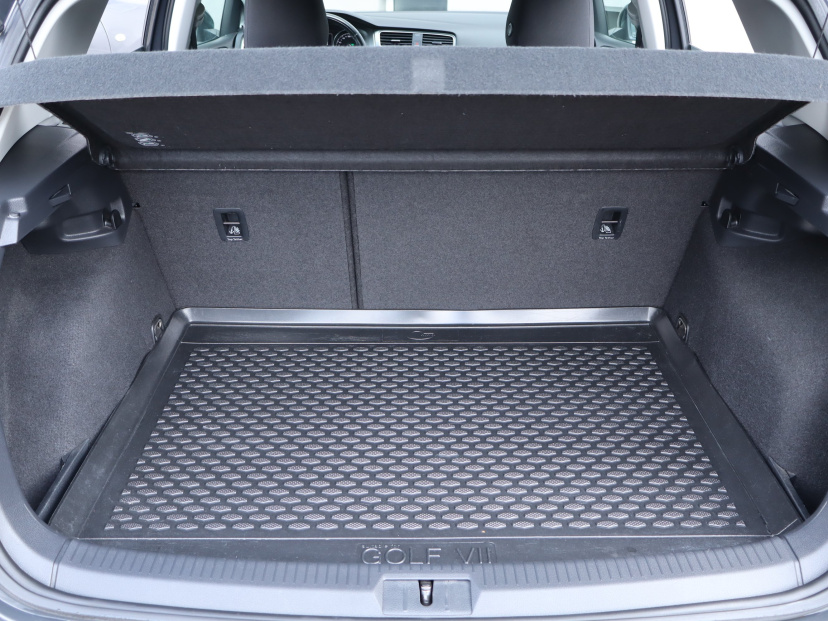 Volkswagen Golf, 2016