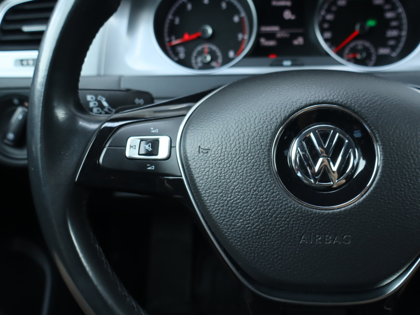Volkswagen Golf, 2016