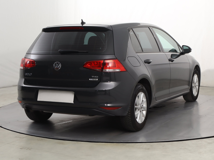 Volkswagen Golf, 2016