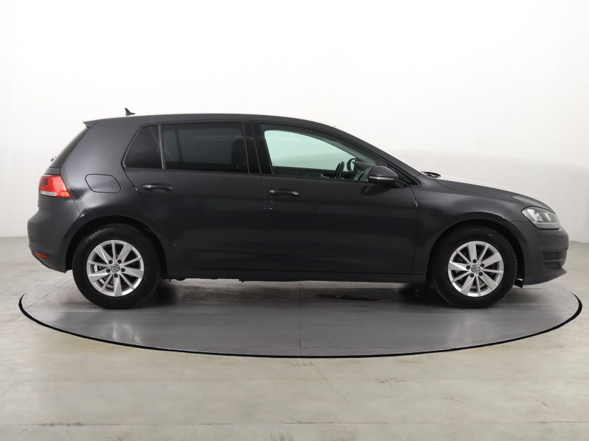 Volkswagen Golf, 2016
