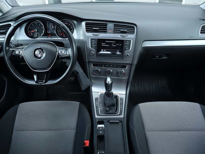 Volkswagen Golf, 2016