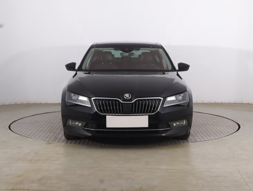 Škoda Superb, 2016