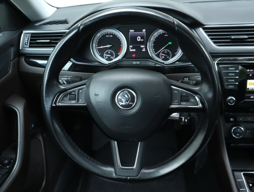 Škoda Superb, 2016