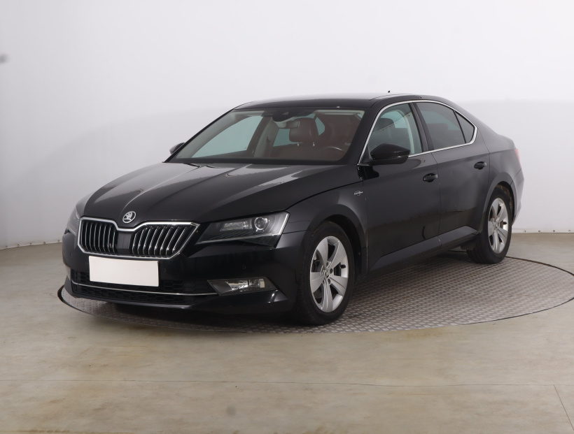 Škoda Superb, 2016