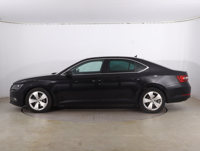 Škoda Superb, 2016