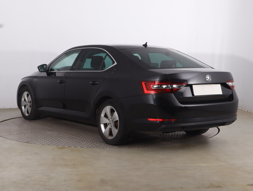Škoda Superb, 2016