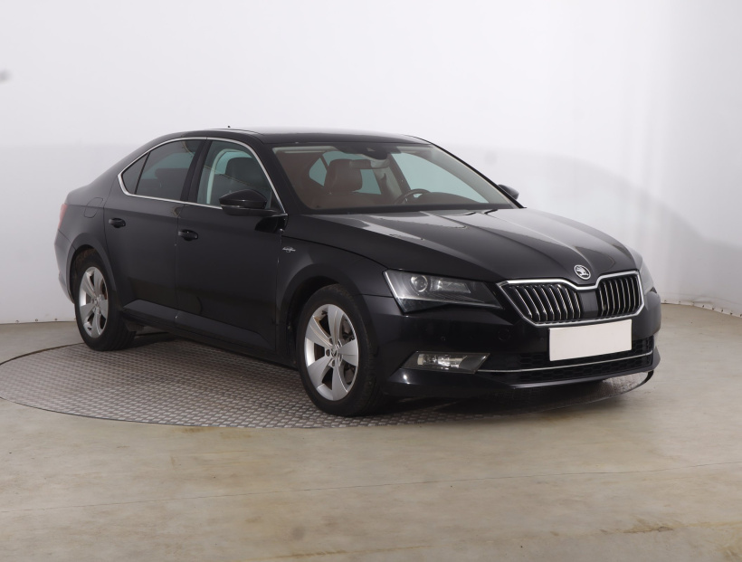 Škoda Superb, 2016
