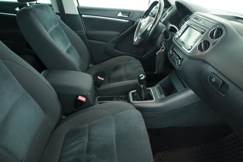 Volkswagen Tiguan, 2012