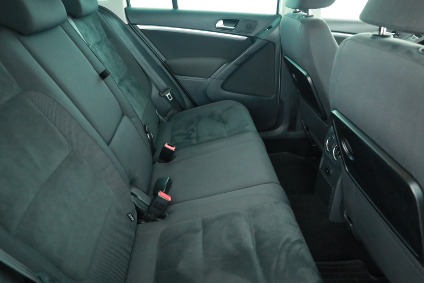 Volkswagen Tiguan, 2012