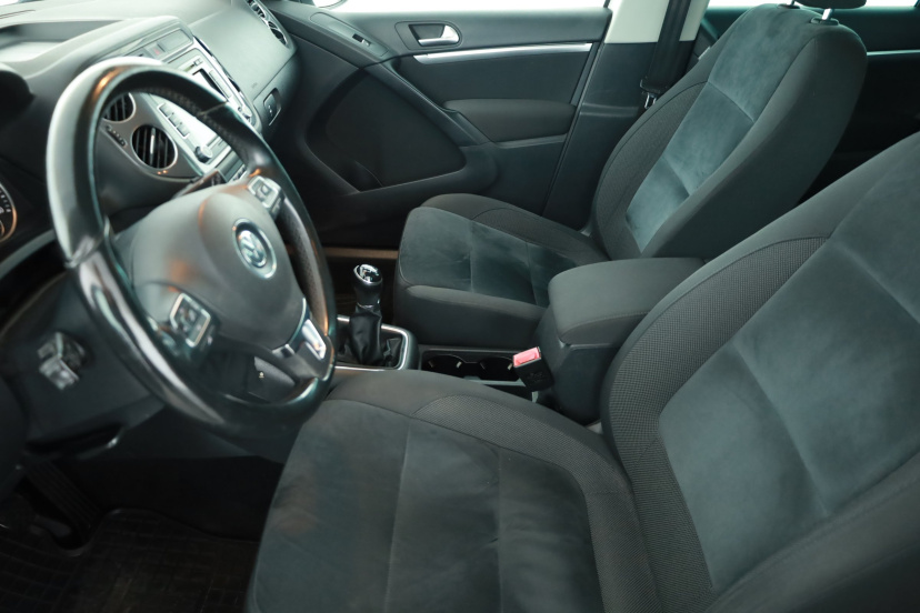 Volkswagen Tiguan, 2012