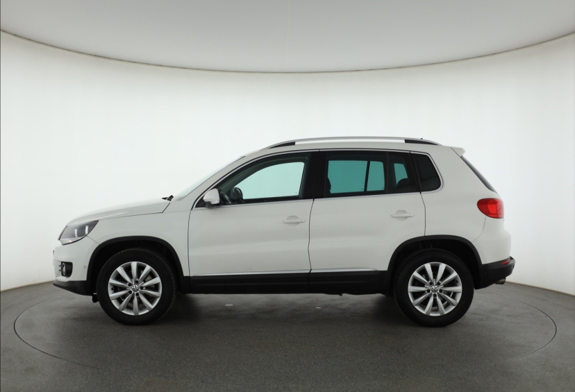 Volkswagen Tiguan, 2012
