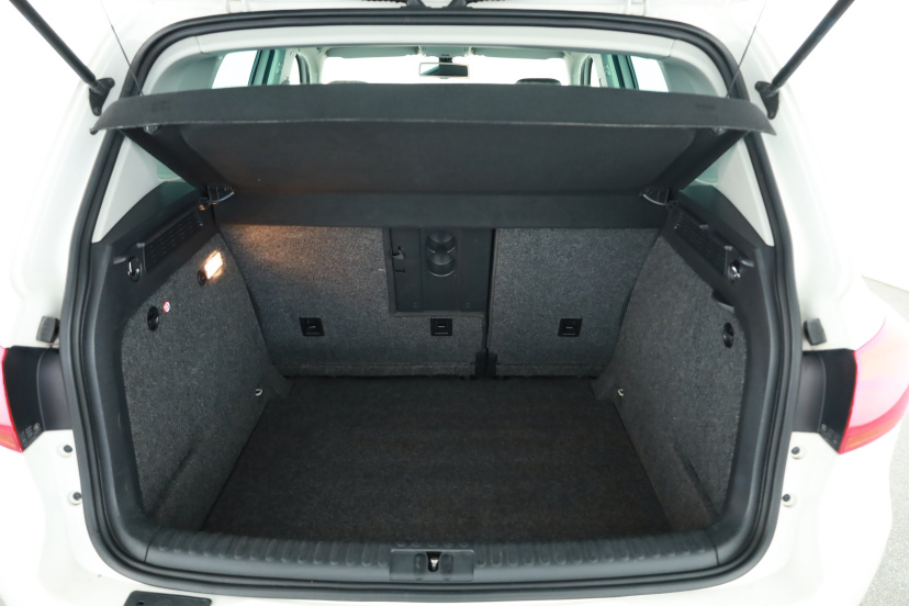 Volkswagen Tiguan, 2012