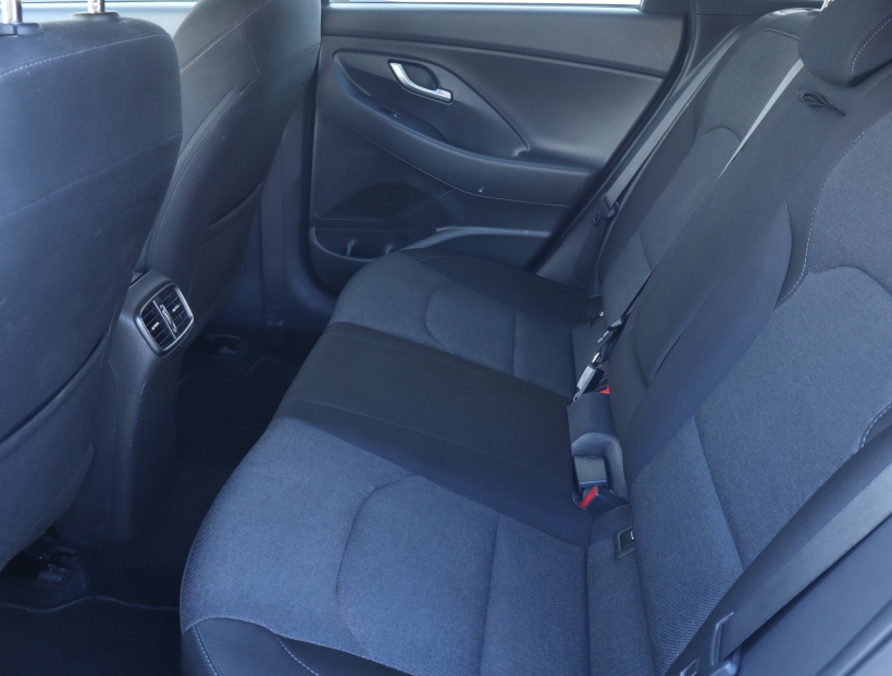 Hyundai i30, 2021