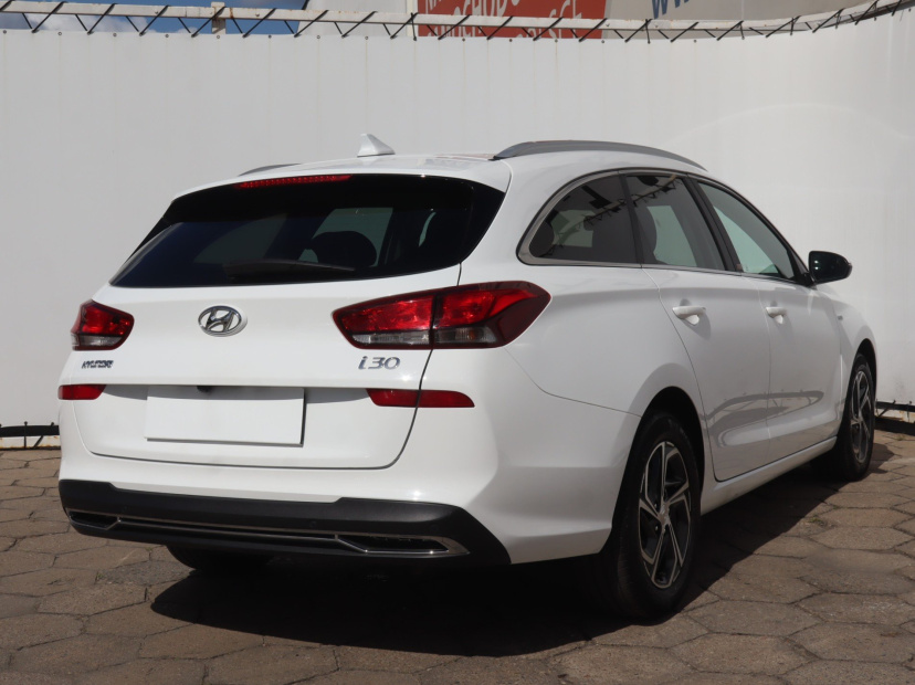 Hyundai i30, 2021