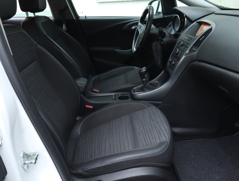 Opel Astra, 2015
