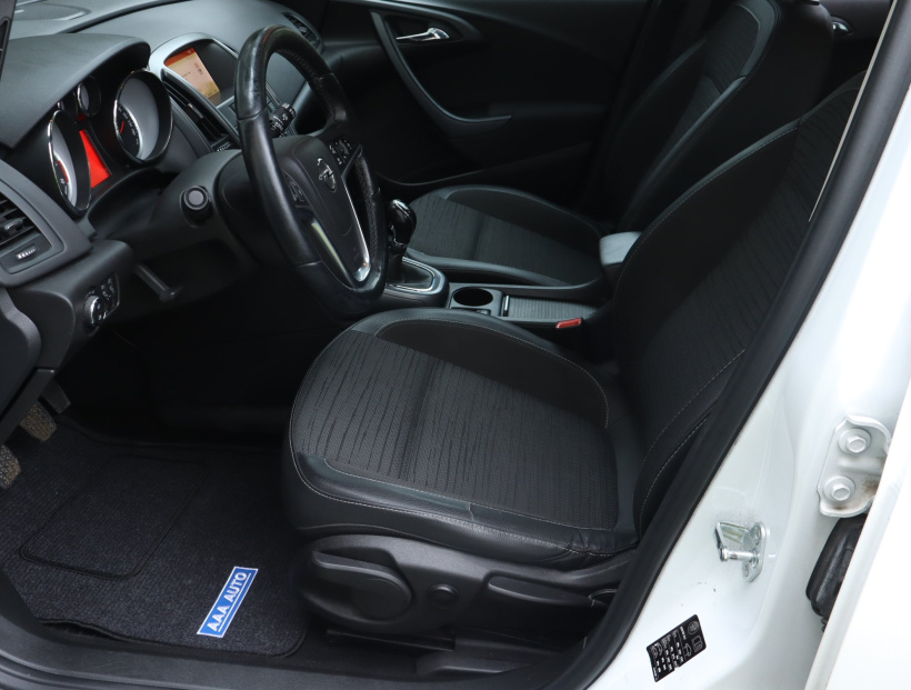 Opel Astra, 2015