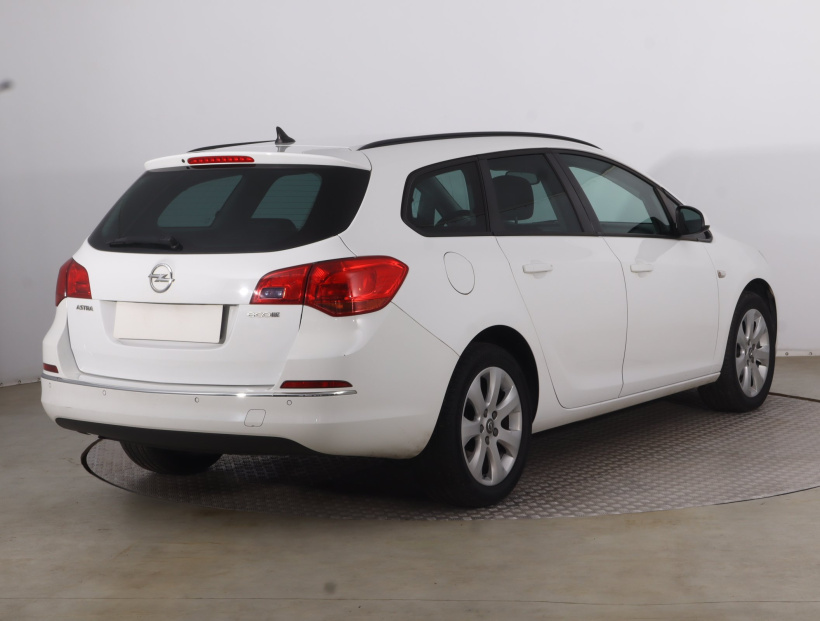 Opel Astra, 2015