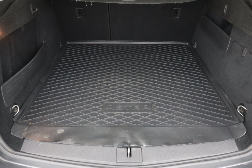 Opel Astra, 2012
