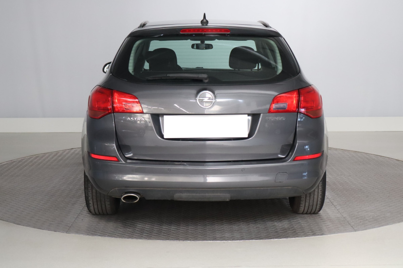 Opel Astra, 2012