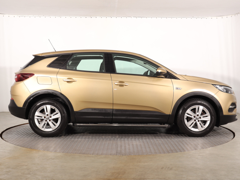 Opel Grandland, 2019