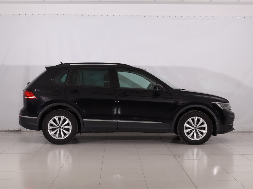 Volkswagen Tiguan, 2022
