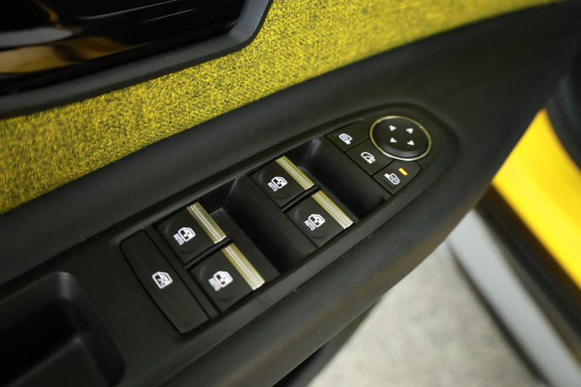 Renault 5 E-Tech, 2025