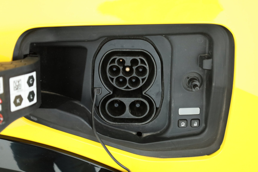 Renault 5 E-Tech, 2025
