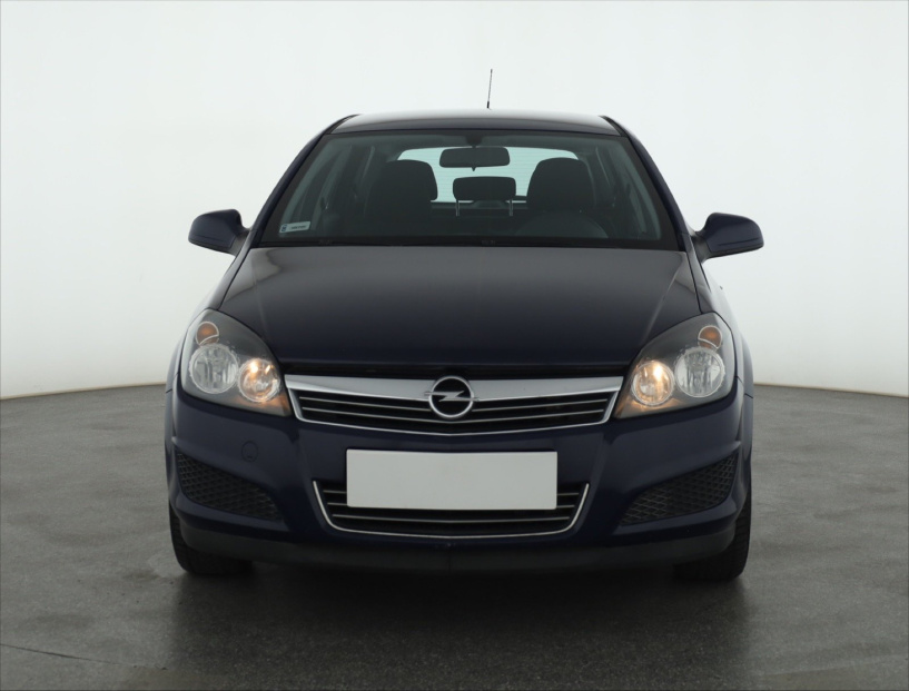 Opel Astra, 2012