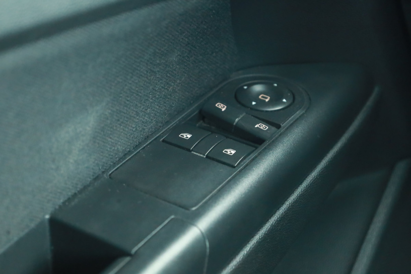 Opel Astra, 2012