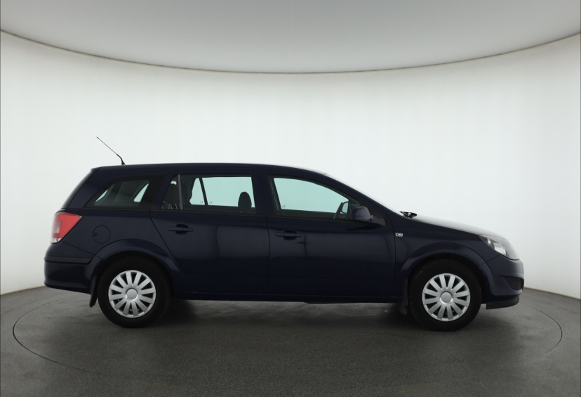 Opel Astra, 2012