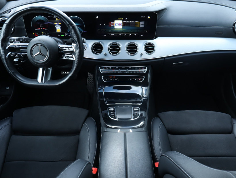 Mercedes-Benz E, 2022