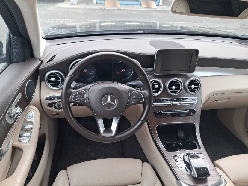 Mercedes-Benz GLC, 2018
