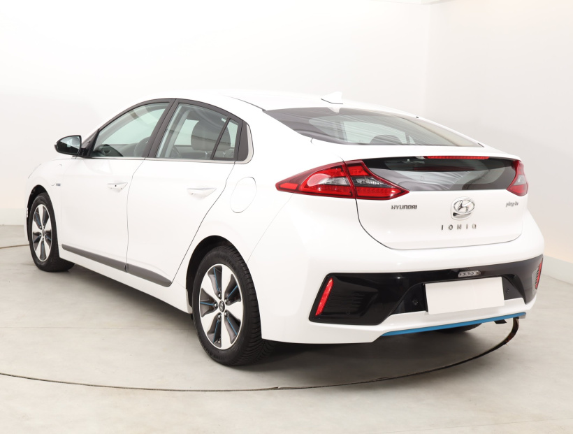 Hyundai Ioniq, 2017
