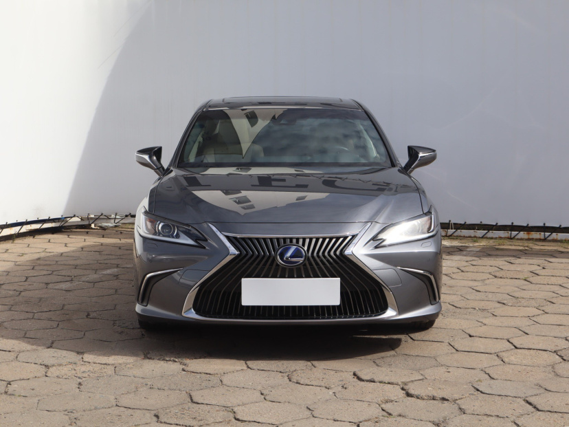 Lexus ES, 2021