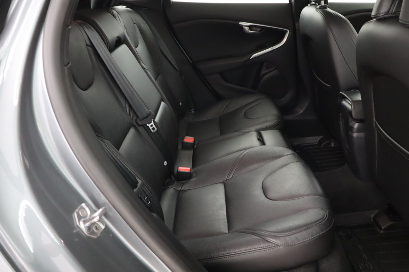 Volvo V40, 2019