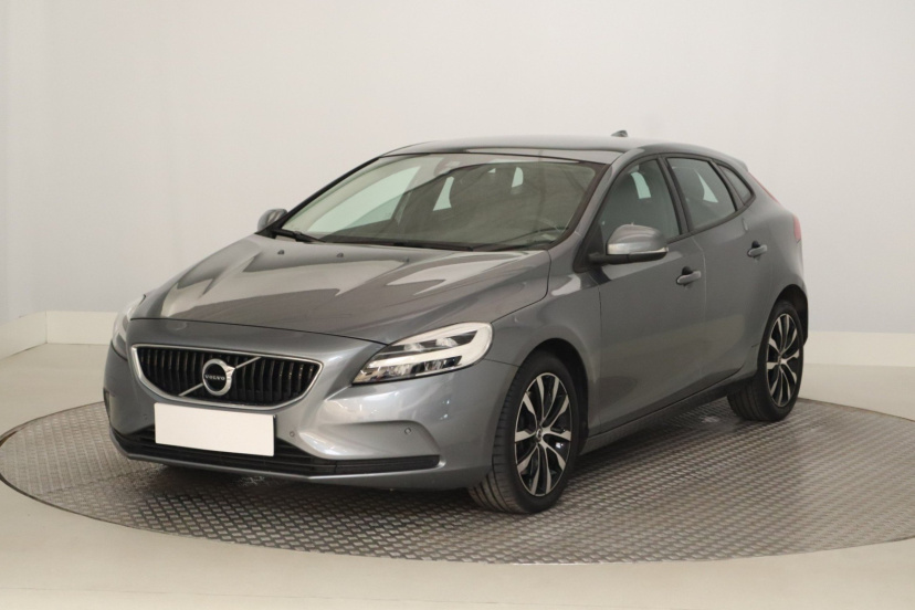Volvo V40, 2019