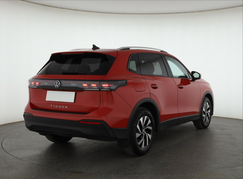 Volkswagen Tiguan, 2024
