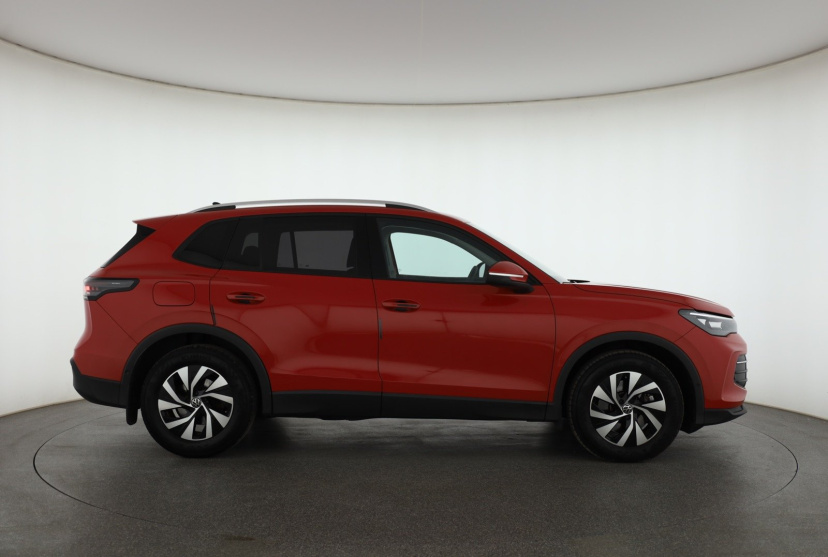 Volkswagen Tiguan, 2024