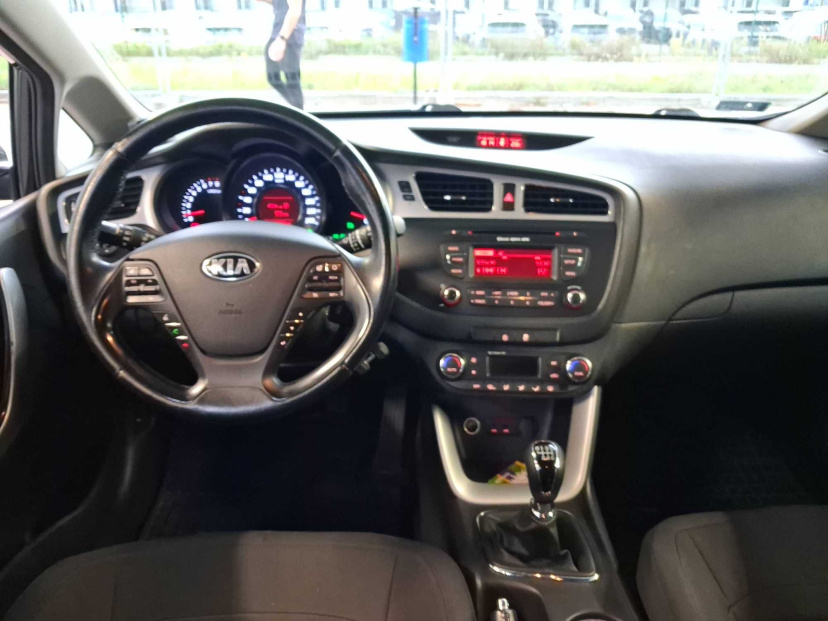 Kia Ceed, 2013