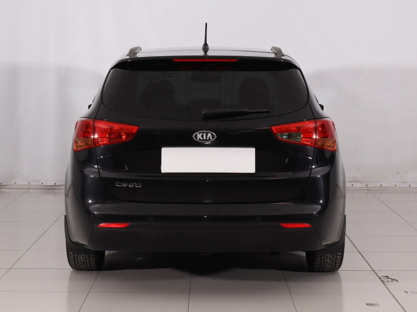 Kia Ceed, 2013