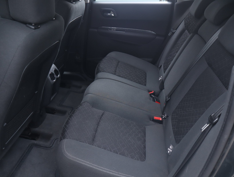 Peugeot 3008, 2015