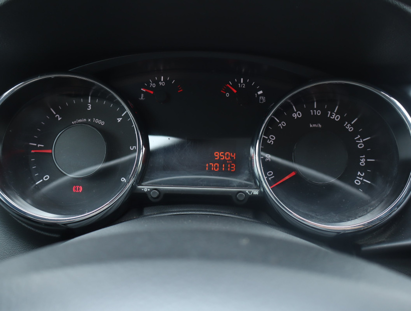 Peugeot 3008, 2015