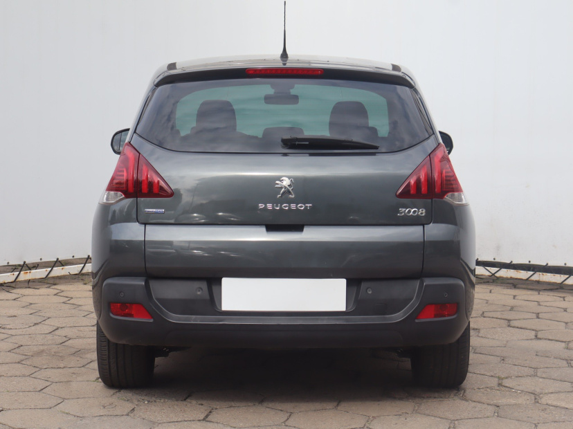 Peugeot 3008, 2015