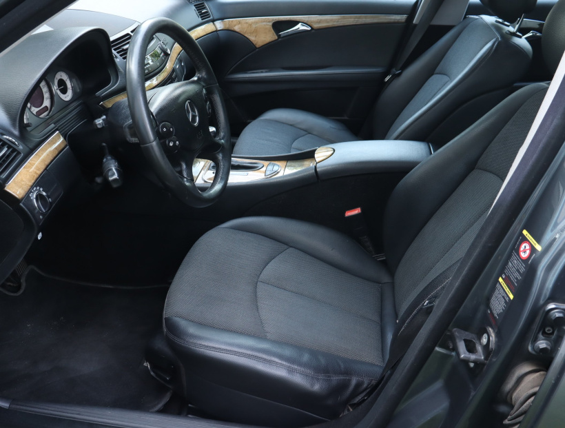 Mercedes-Benz E, 2007