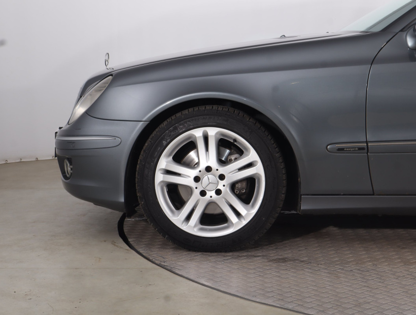 Mercedes-Benz E, 2007