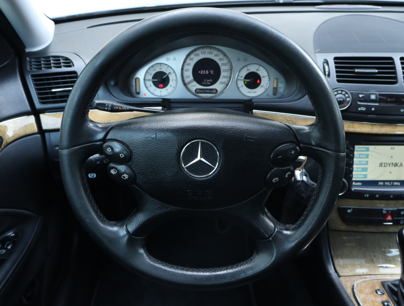Mercedes-Benz E, 2007